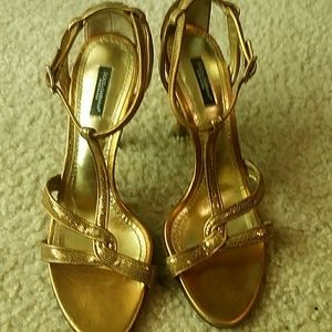 Gold Dulce Gabbana shoes size 10