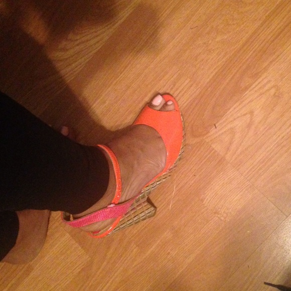 Sandals - Picture 2 of 2