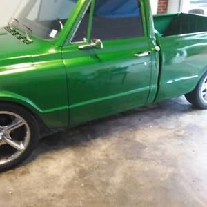 Meet your Posher, Buck