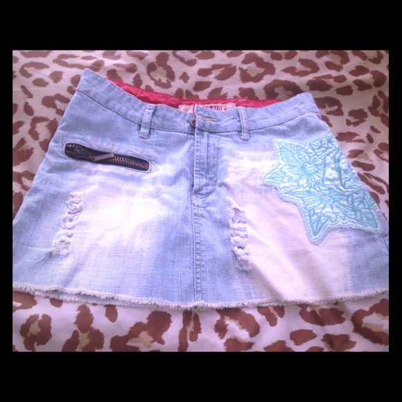 Denim skirt!