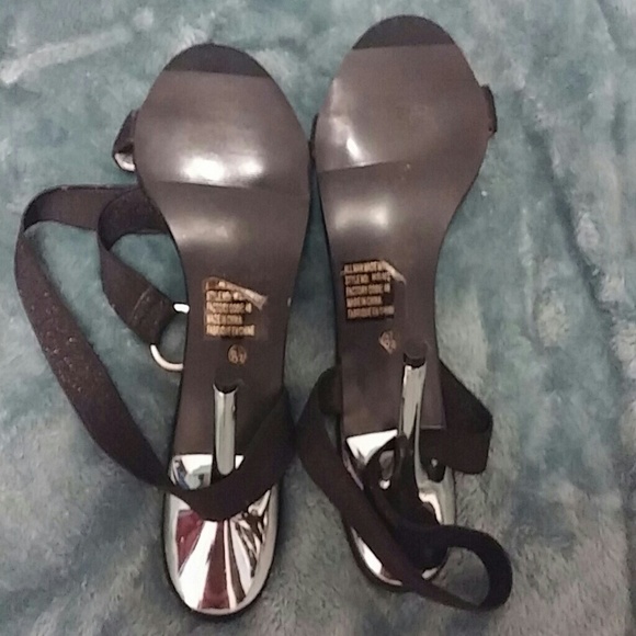 Shoes - Picture 3 of 3