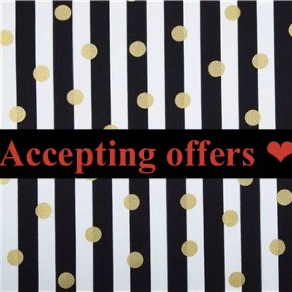 Accepting reasonable offers come shop my closet ❤️