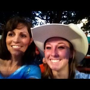 Meet your Posher, Robin