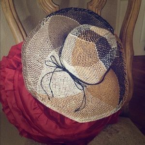 Anthropologie Trihued Straw Hat
