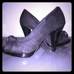 💙 Black Open Toe Pumps
