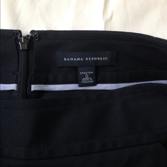 Banana Republic classic skirt - Picture 3 of 4