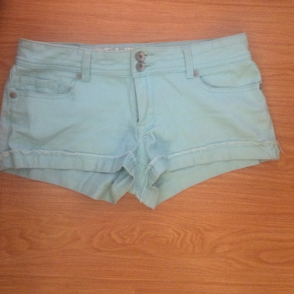 Dollhouse jean shorts