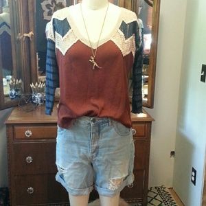 Free people crochet 3/4 sleeve top. Size small.