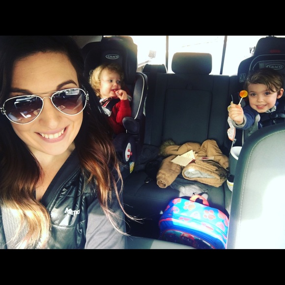 Meet your Posher! - Picture 4 of 4