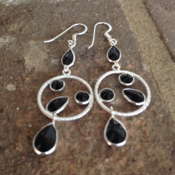 Jewelry - Natural Black Onyx Earrings.