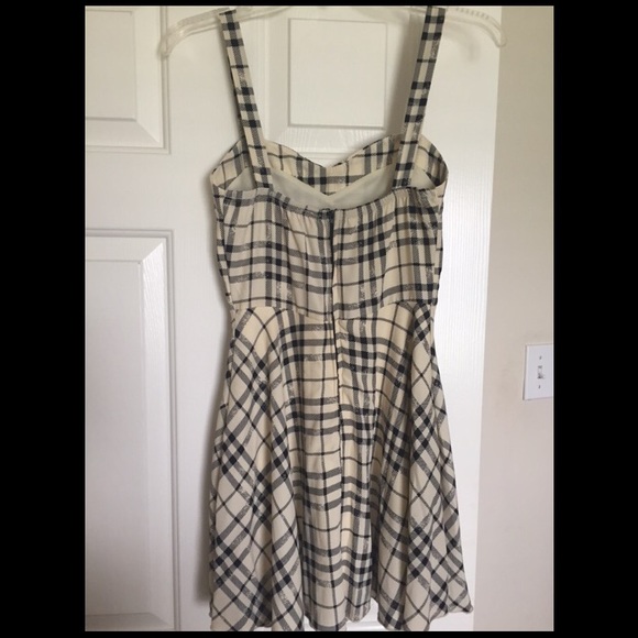 Forever 21 / Shasa Black and Cream Dress - Picture 2 of 3