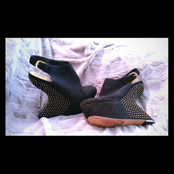 Dolce Vita wedges