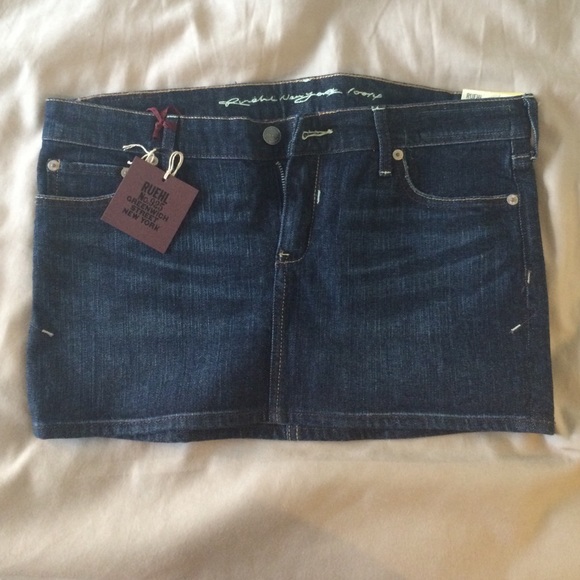 Brand new Ruehl Jean skirt sz 28