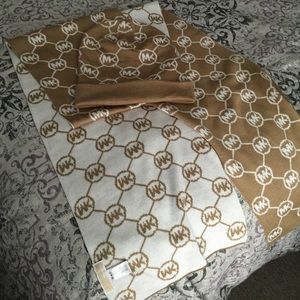 Michael Kors winter set NWOT