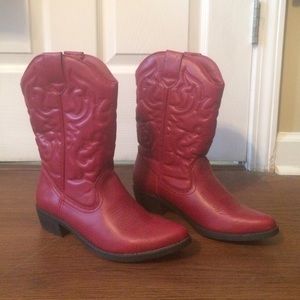 Red cowboy boots (never worn)