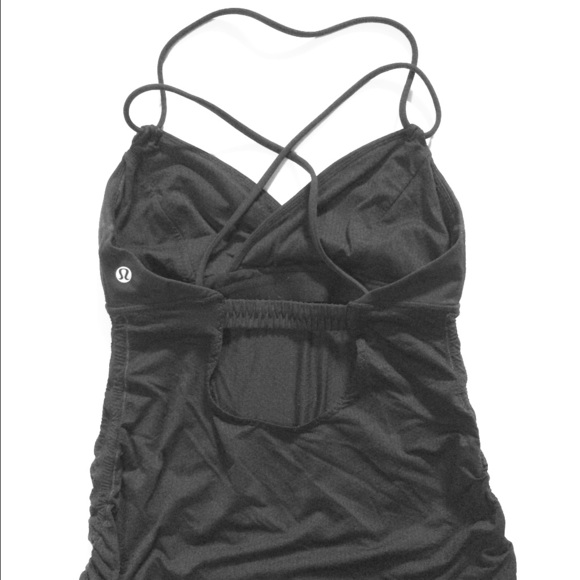 Lululemon Top 6
