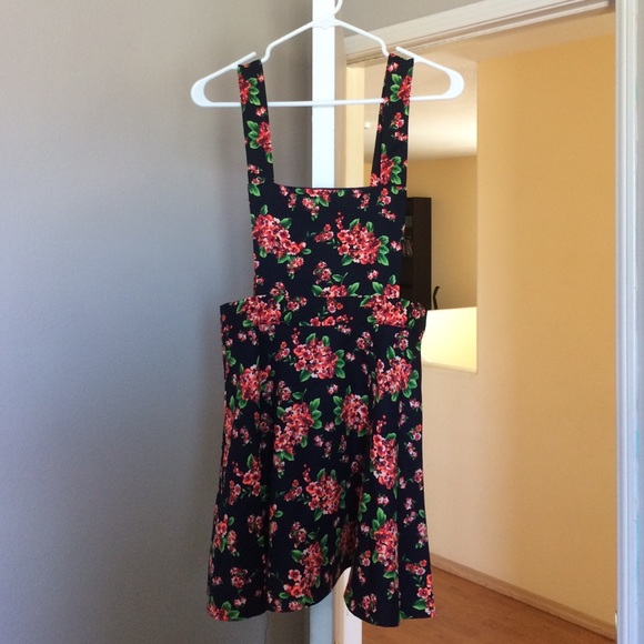 Forever 21 floral apron dress