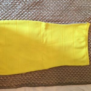 Bebe Bandage Dress With Side zipper!