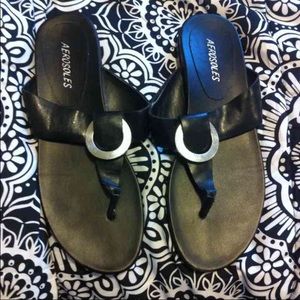 Aerosole flip flops