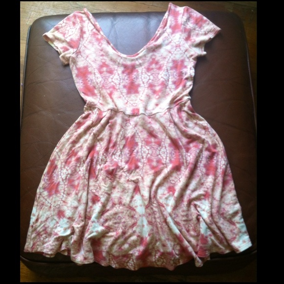 Pink tie-dye summer dress