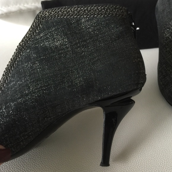 Chanel ankle black and gray boots - Picture 2 of 4