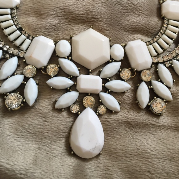 😍 last sale!! Beautiful set!!😘 - Picture 2 of 3