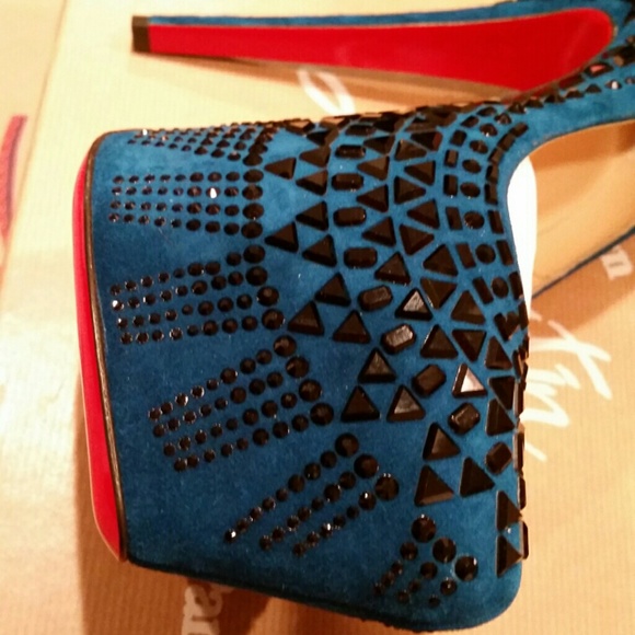 **SOLD** - Picture 2 of 4