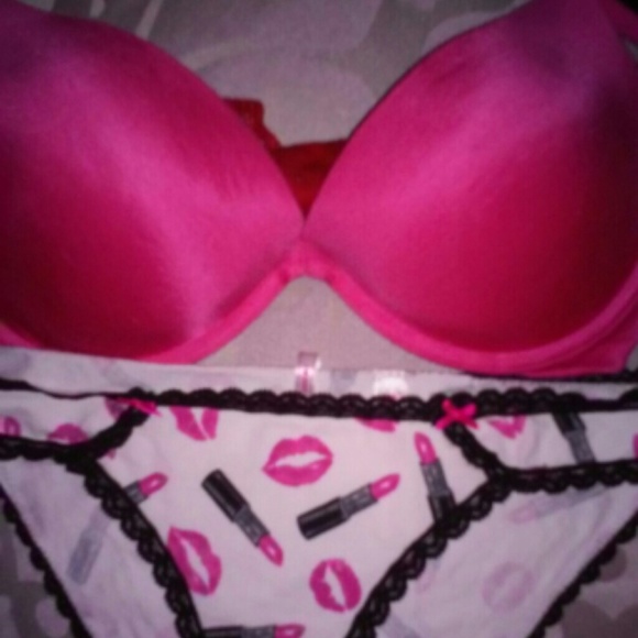 Victoria secret bra , panties S