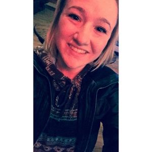 Meet your Posher, Isabel