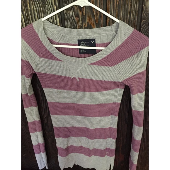 American Eagle sweater