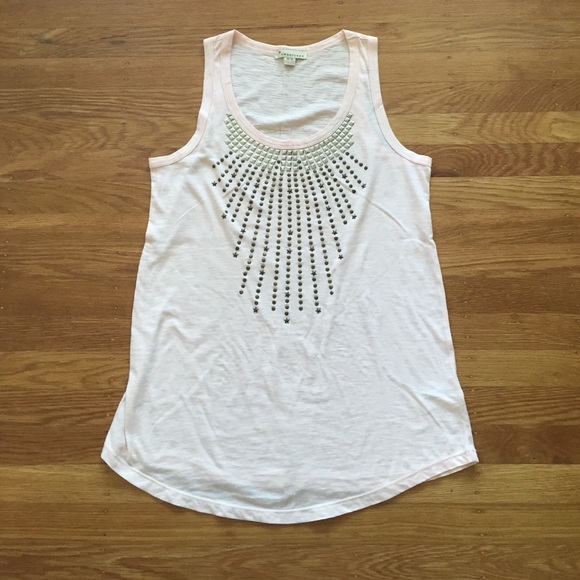 Forever 21 Tops - Pink stud tank top