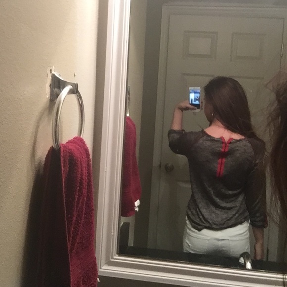 Top - Picture 2 of 2