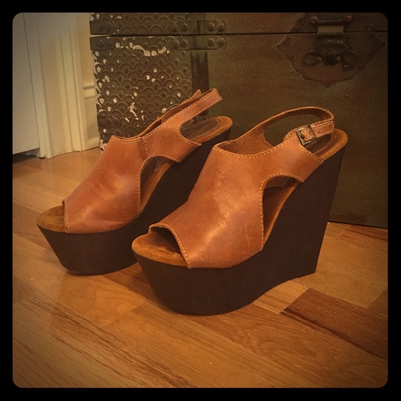 Sbicca Wedges!
