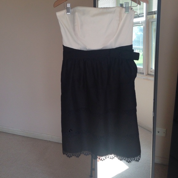 White House Black Market Dress - Picture 3 of 3