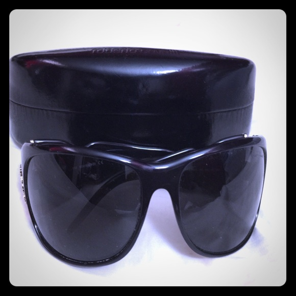Roberto Cavalli sunglasses in amazing condition.
