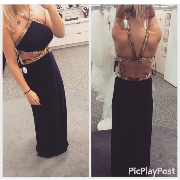 Prom dress - Picture 1 of 1