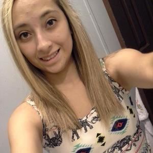 Meet your Posher, Daniela