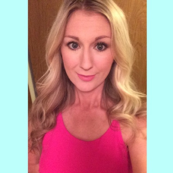 Meet your Posher, Jennifer - Picture 3 of 3