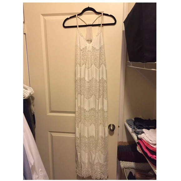 Alice And Olivia Vandy Slit Dress - Picture 4 of 4