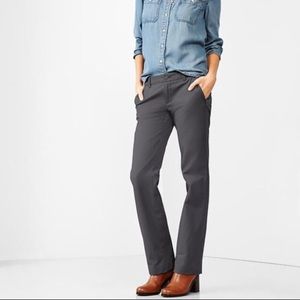 GAP Perfect Khaki Brand New With Tags 🙌