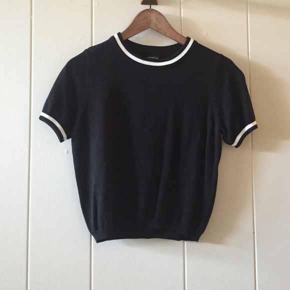 Brandy Melville Black and white sweater crop top