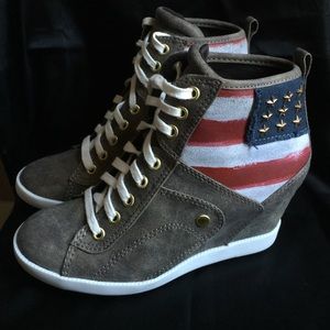 GUESS sneaker wedges
