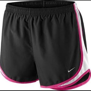 BUNDLE!! NIKE TEMPO TRACK RUNNING SHORTS 🏃👟