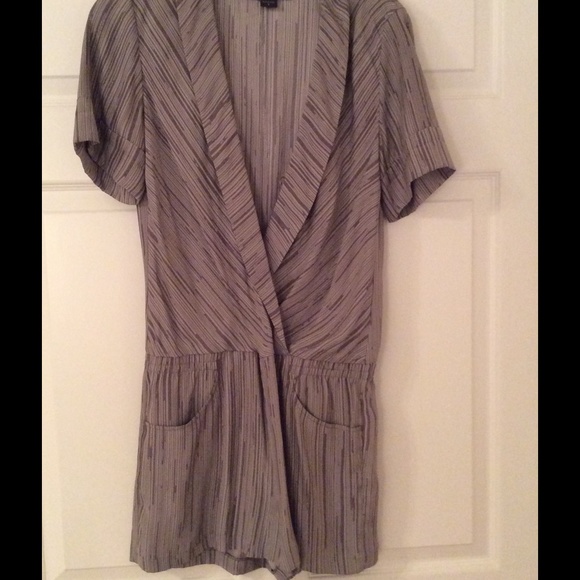 Armani Exchange Grey silk romper