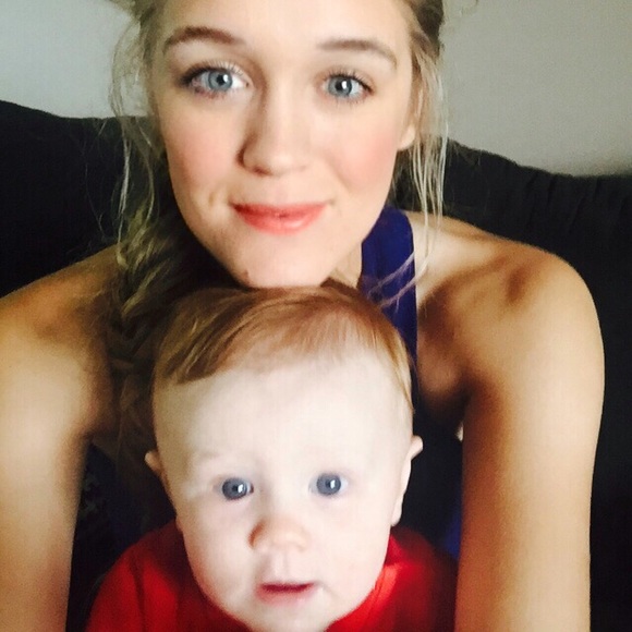 Meet your Posher, Hilary - Picture 1 of 1