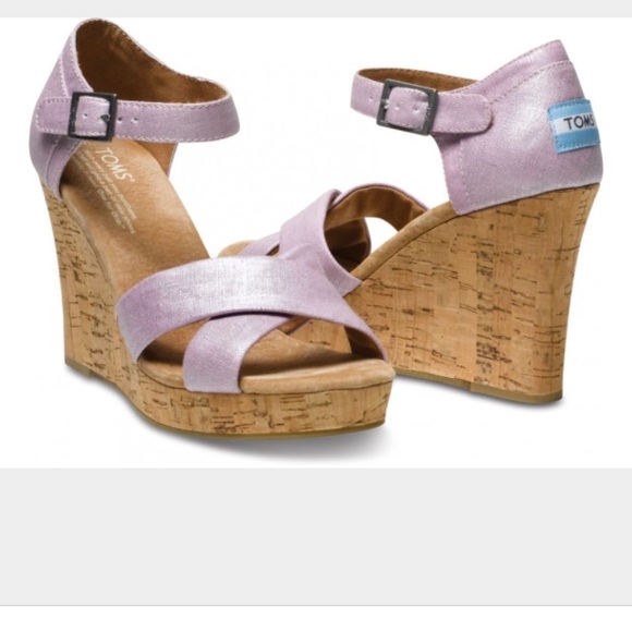 Great condition lilac Tom wedges !