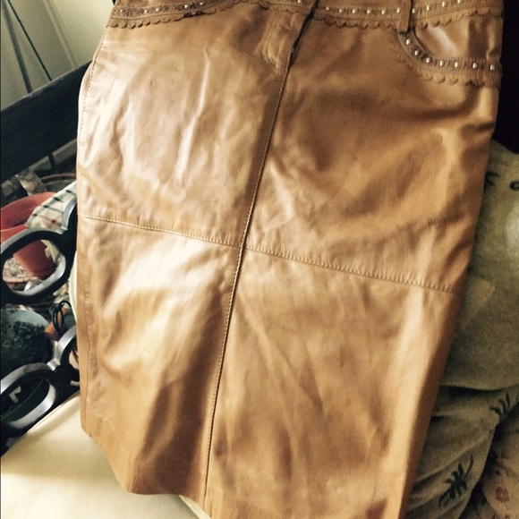 Ferre leather skirt knee length.