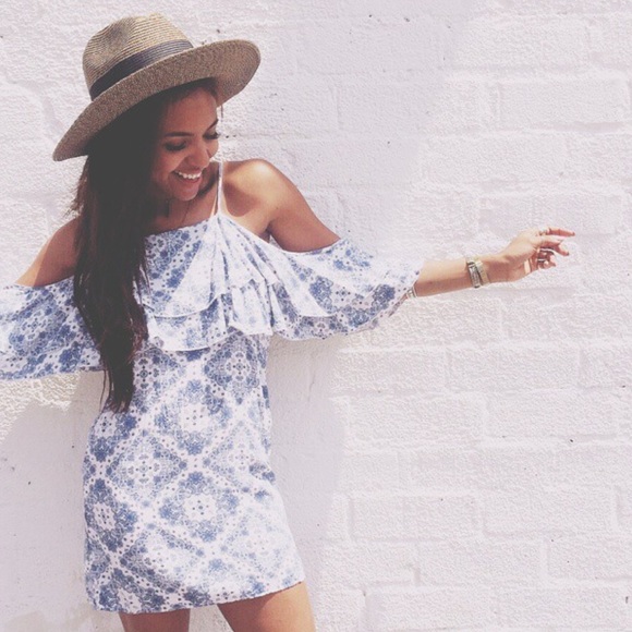 LF stores white/blue layered flounce dress - Picture 2 of 4