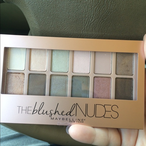 Maybelline blush nude palette