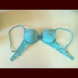 VICTORIA'S SECRET Very Sexy Lace Push-Up Bra! 😘💞